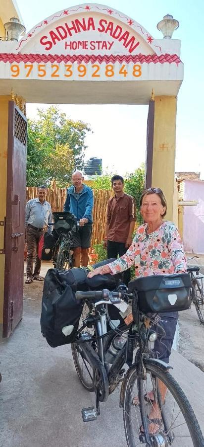 Sadhna Sadan Homestay Panna Madla Exteriör bild