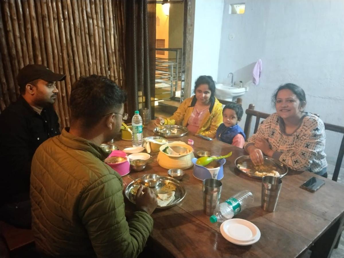 Sadhna Sadan Homestay Panna Madla Exteriör bild