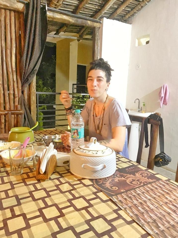 Sadhna Sadan Homestay Panna Madla Exteriör bild