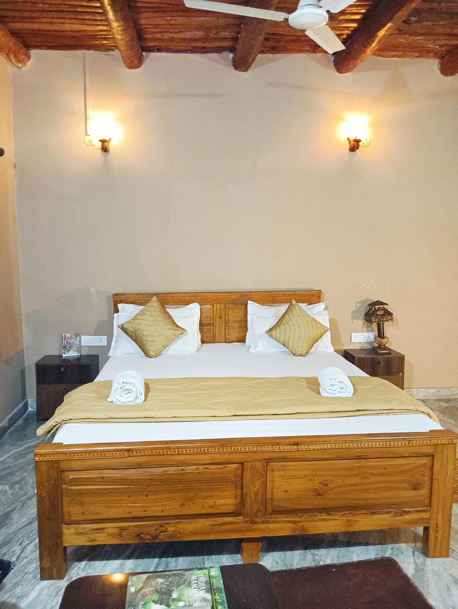 Sadhna Sadan Homestay Panna Madla Exteriör bild